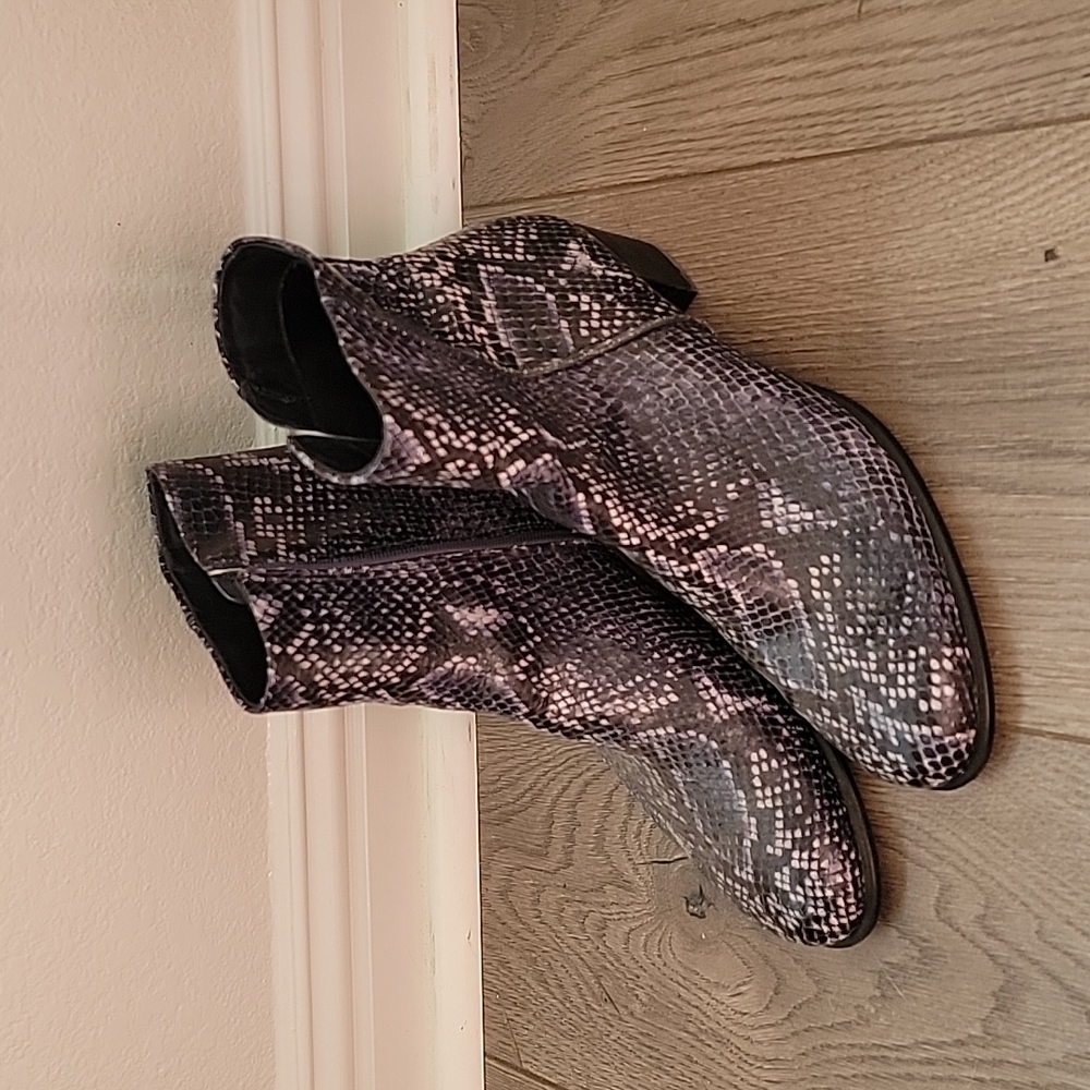 Ecco Snakeskin Booties